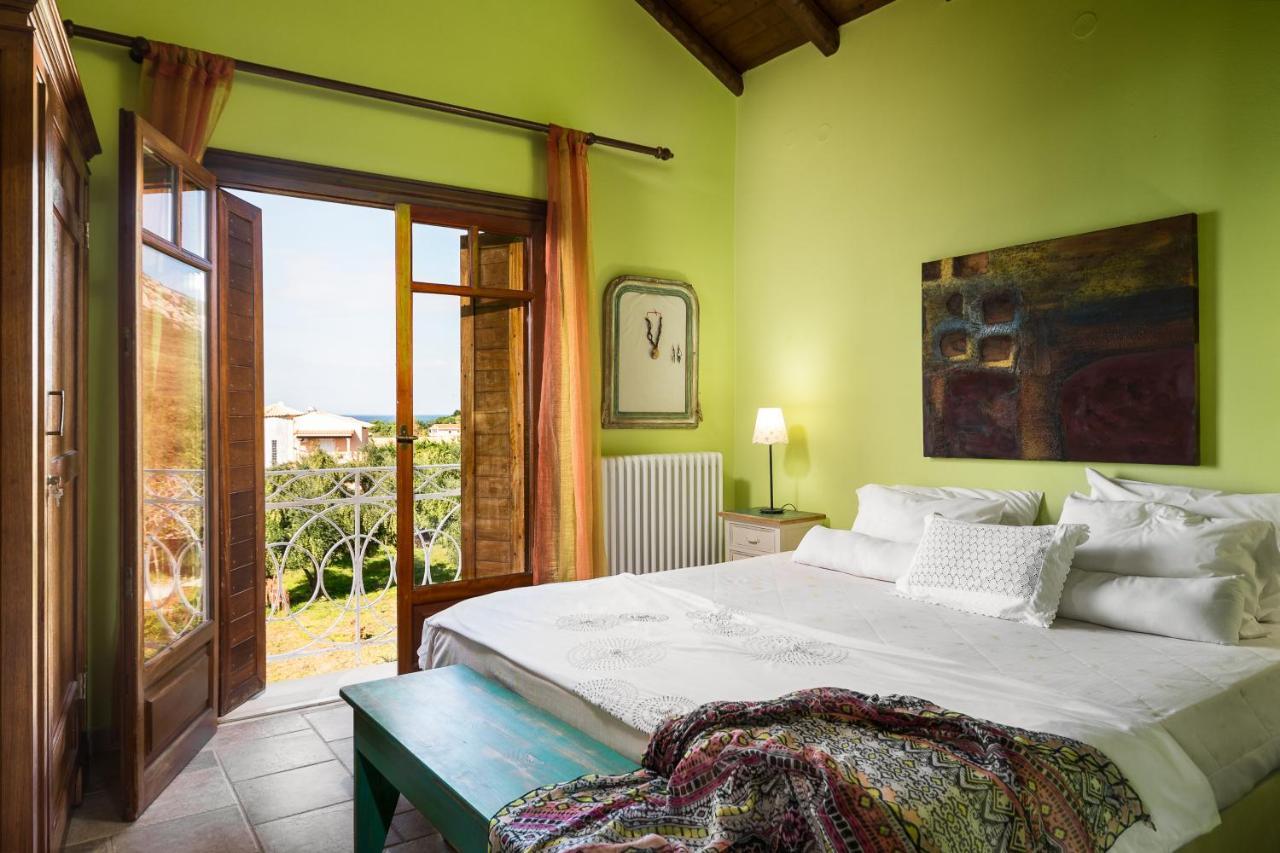 Ágios Matthaíos Beachfront Villa Meliti מראה חיצוני תמונה