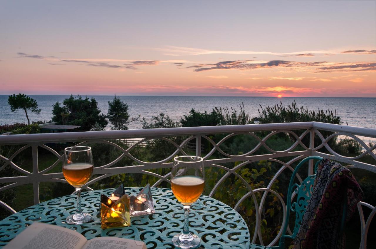 Ágios Matthaíos Beachfront Villa Meliti מראה חיצוני תמונה